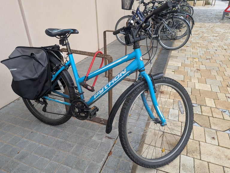image for Hybrid Bike – Great Condition + Pannier Bags! 
