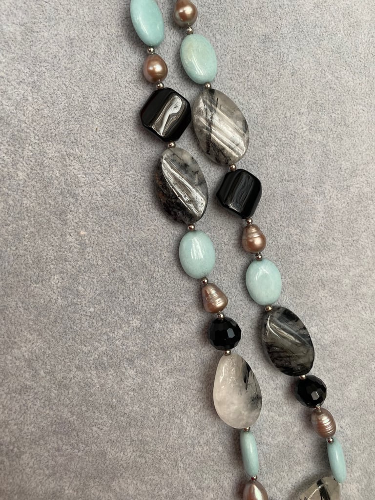 Vintage Pearl and stone necklace 