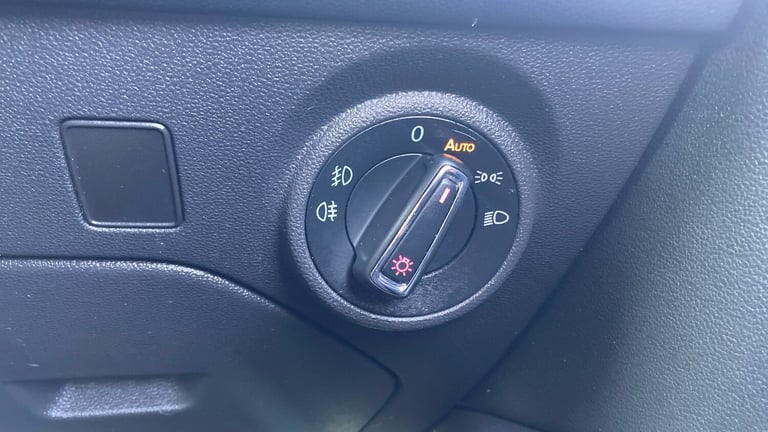 2018 SEAT Leon 2.0 TSI 190 FR Sport [EZ] 5dr DSG Petrol Hatchback Hatchback Petrol Automatic