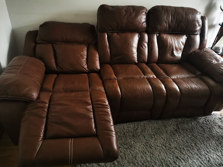 3 SEAT LEATHER SOFA
