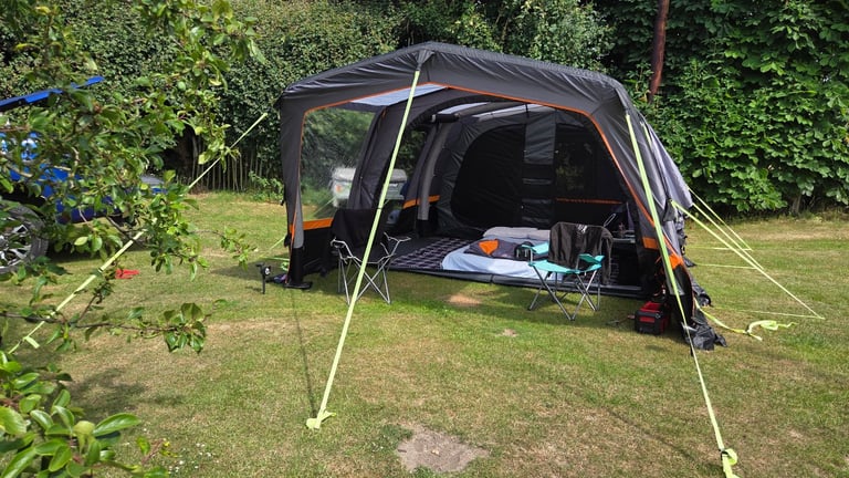 Massive olpro 5 man air tent and trailer