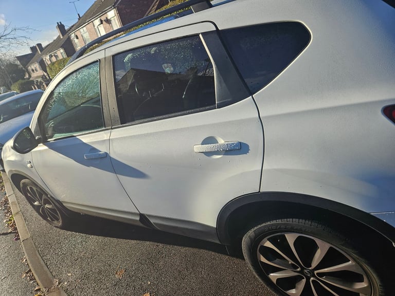 Nissan, QASHQAI, Hatchback, 2013, Manual, 1598 (cc), 5 doors