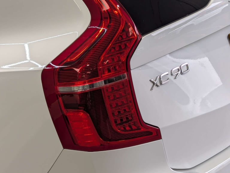 2022 Volvo XC90 2.0 XC90 R-Design B5 MHEV AWD Auto 4WD 5dr SUV Hybrid Automatic