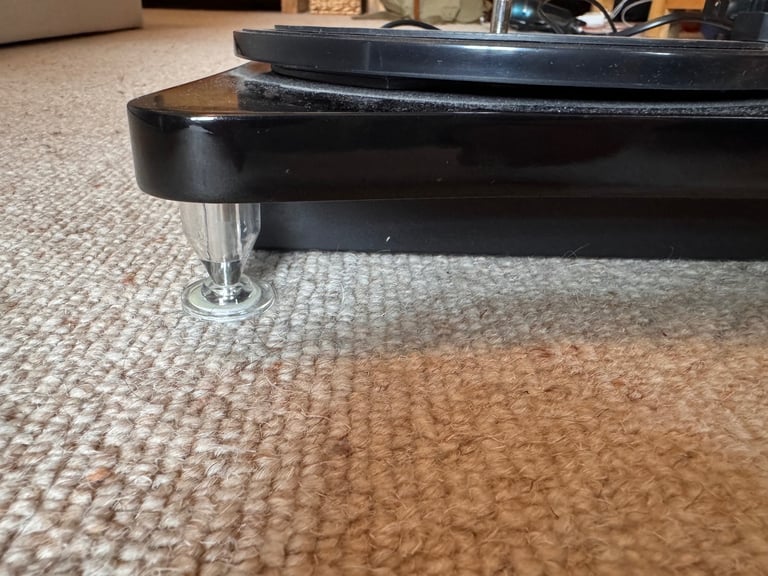 ION Contour LP Vinyl to MP3 Turntable 