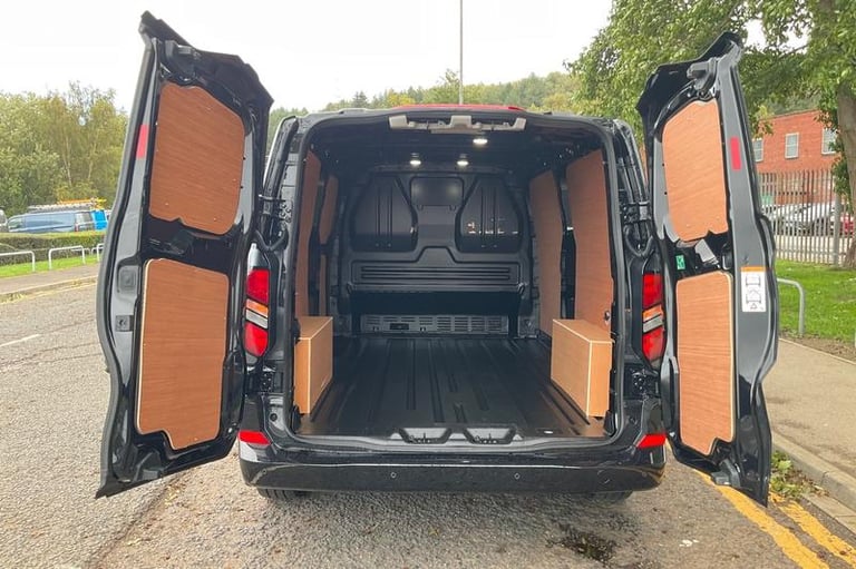 2025 Ford Transit Custom 280 Limited L2 LWB FWD 2.0 EcoBlue 136ps Low Roof, CRUISE CONTROL, AIR C...