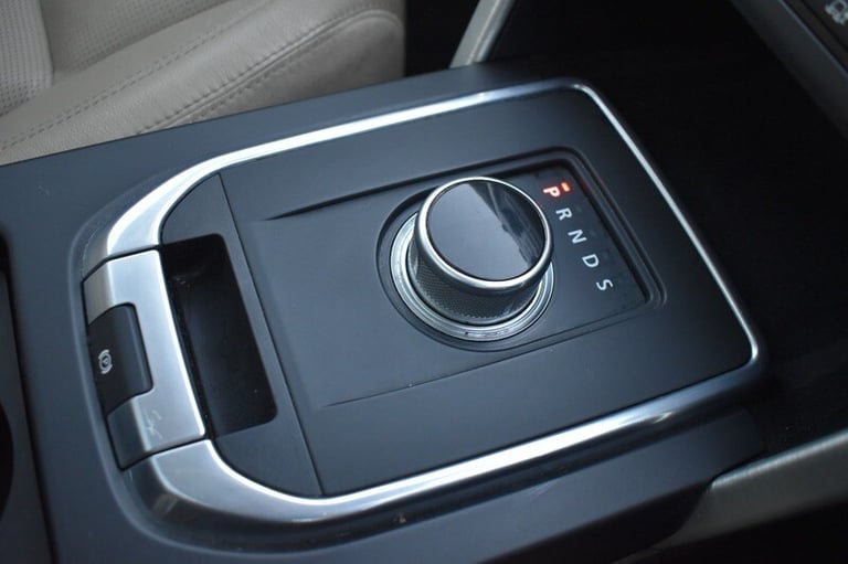 Land Rover Discovery Sport TD4 HSE