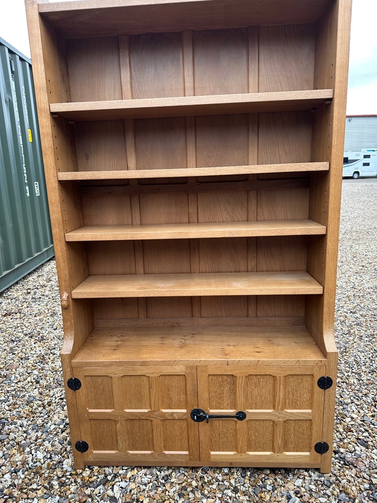 Robert mouse man oak dresser /bookcase
