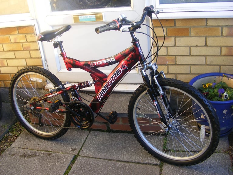 Magna bike in England Bikes Bicycles Cycles for Sale Gumtree