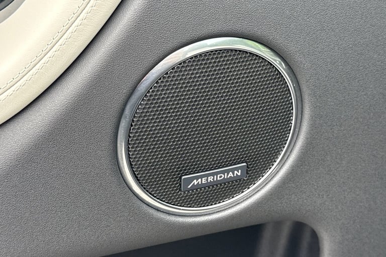 2025 Land Rover Discovery Sport 2.0 D200 Dynamic HSE 5dr SUV DIESEL Automatic