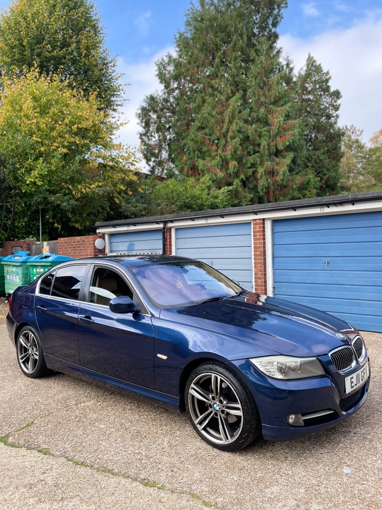 BMW, 3 SERIES, Saloon, 2011, Semi-Auto, 1995 (cc), 4 doors