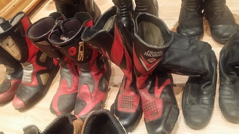 East London Motorcycle Clothing – ALL TYPES – SEE PHOTOS – EAST LONDON - 747
