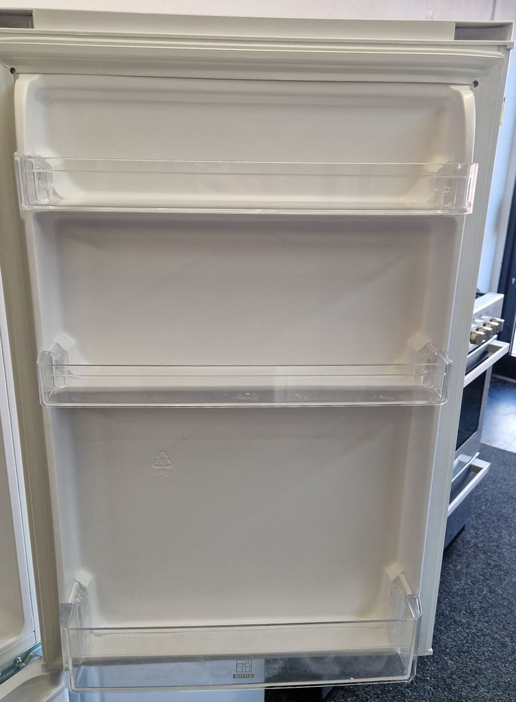 Currys 60/40 White Fridge Freezer + FREE Local Delivery* + 3 Month Guarantee