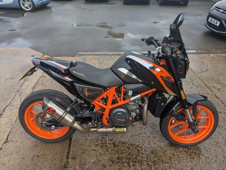 2016 16 KTM DUKE 690 R 16 MY AKRAPOVIC EXHAUST LC4 NAKED ROADSTER 690R SPEC