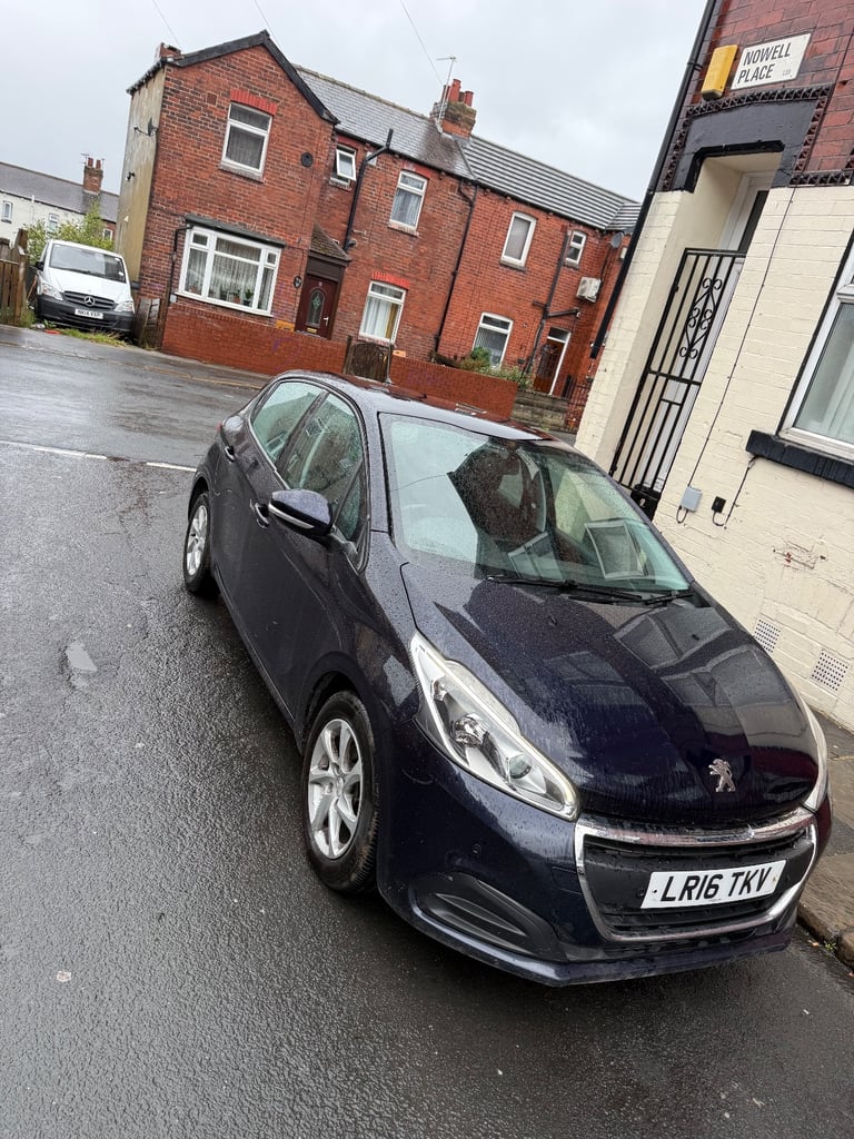 image for Peugeot, 208, Hatchback, 2016, Manual, 1560 (cc), 5 doors