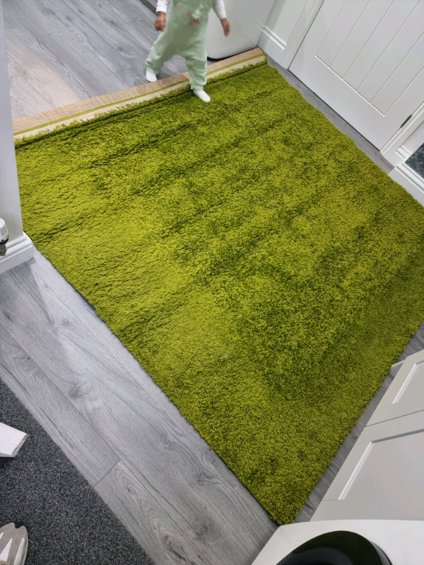 Green carpet 