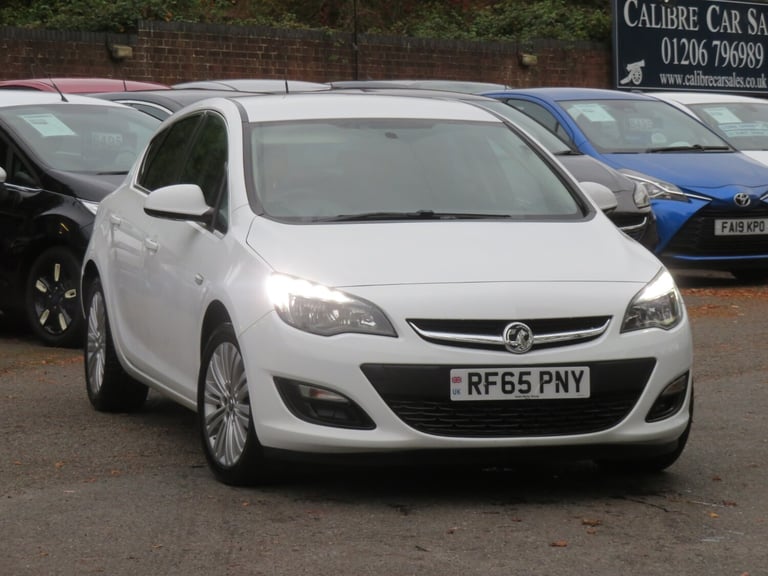 2015 Vauxhall Astra 1.4i 16V Excite 5dr HATCHBACK Petrol Manual