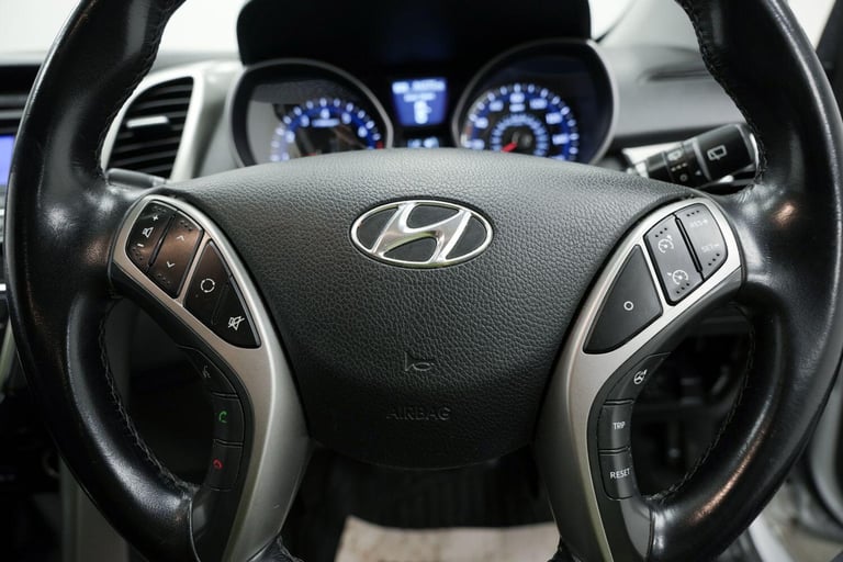 2015 Hyundai i30 1.4 Active Euro 5 5dr HATCHBACK Petrol Manual