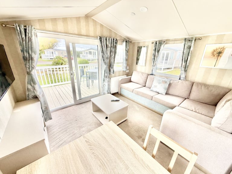 Huge 3 bed static caravan 8 berth clacton essex suffolk Orchards Beach london