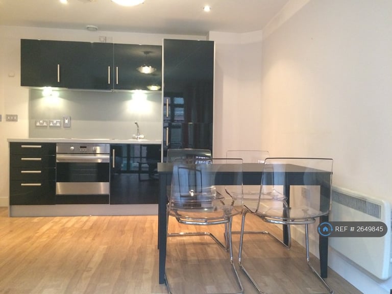 2 bedroom flat in Derwent Foundry, Birmingham, B3 (2 bed) (#2649845)
