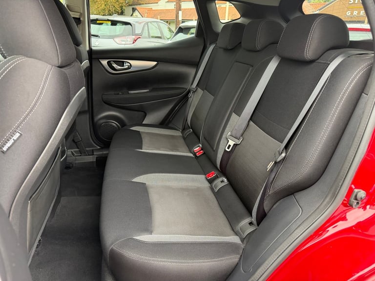 2017 Nissan Qashqai 1.5 dCi N-Connecta SUV 5dr Diesel Manual Euro 6 (s/s) (110 ps) SUV Diesel Manual