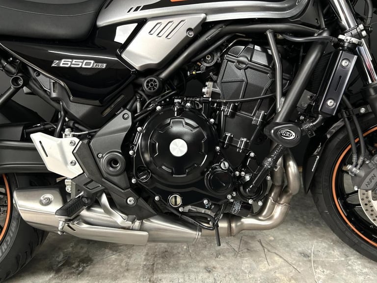 2022 22-PLATE KAWASAKI Z650RS Z650RS 6,968 MILES * FSH * RECENT TYRES * EXTRAS *