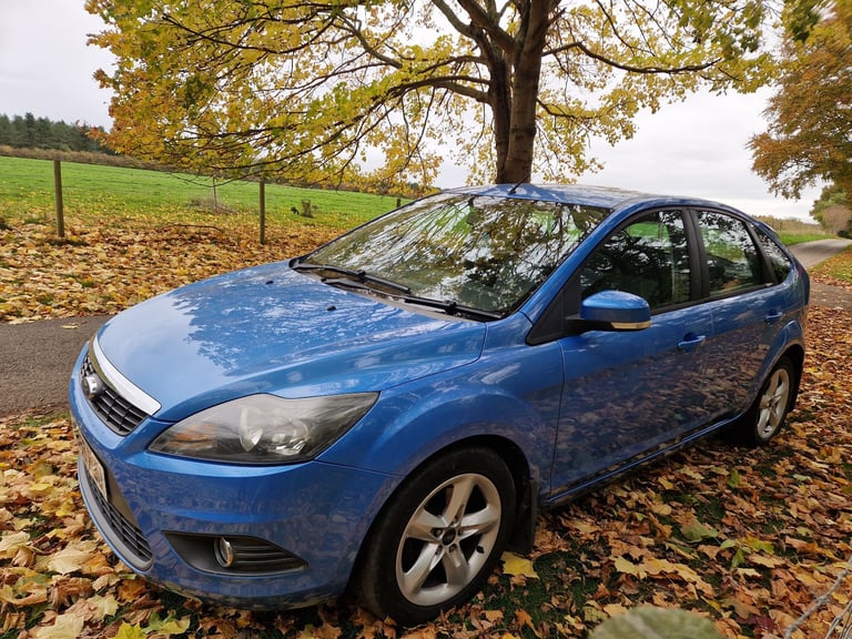 Ford Focus 2010 low millage new clutch and timing belt