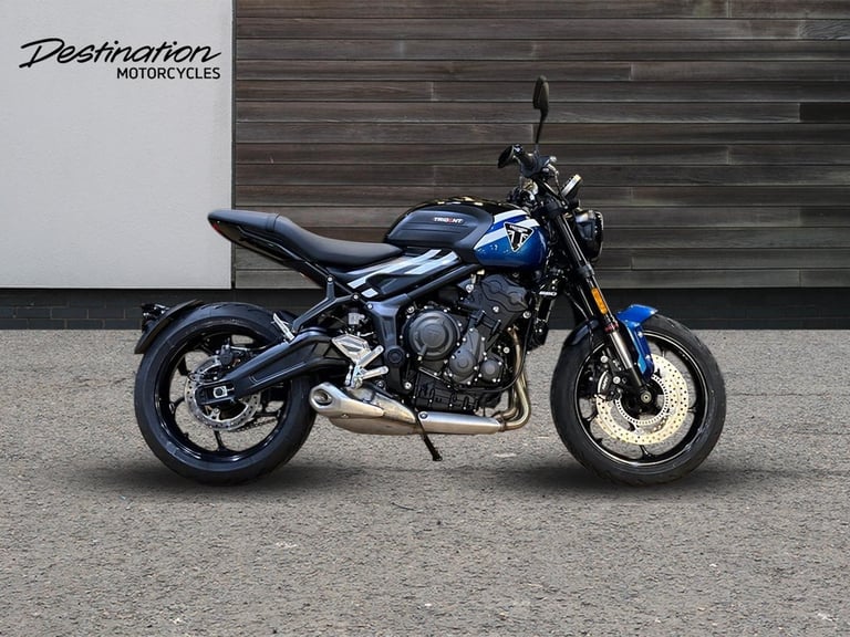 2025 Triumph Trident 660 PREMIUM SINGLE COLOUR Petrol black 6 Speed