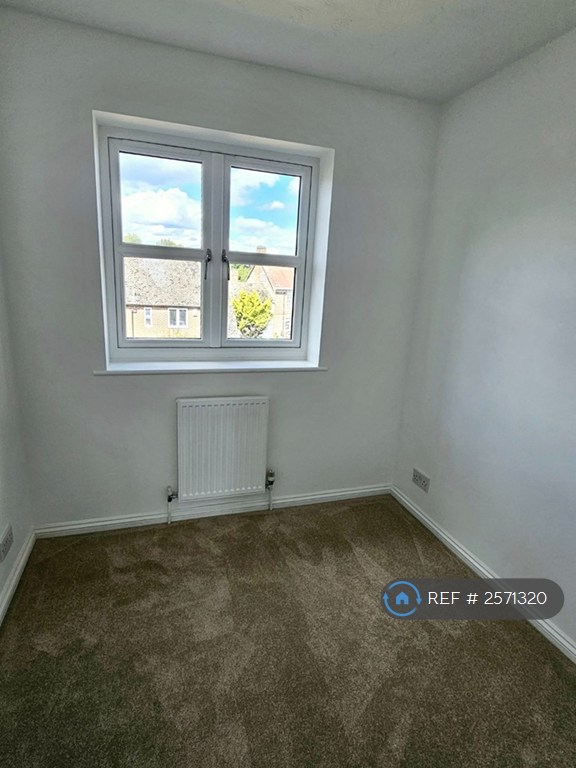 3 bedroom house in Church Street, Gawcott, Buckingham, MK18 (3 bed) (#2571320)