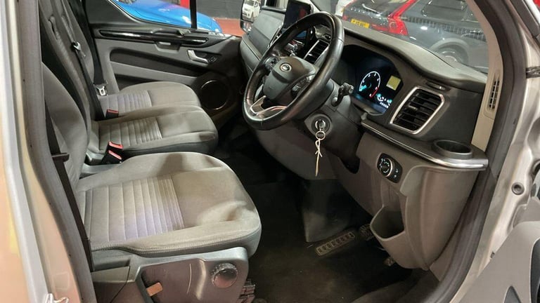 2020 Ford Tourneo Custom 2.0 320 EcoBlue Titanium Auto L2 Euro 6 (s/s) 5dr MPV Diesel Automatic