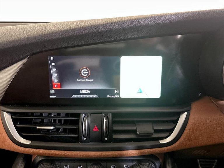 2017 Alfa Romeo Giulia 2.0 TB 280 Veloce 4dr Auto SALOON PETROL Automatic