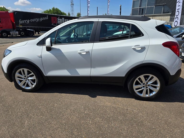2016 Vauxhall Mokka 1.6i Exclusiv SUV 5dr Petrol Manual 2WD Euro 6 (s/s) (115 ps) SUV Petrol Manual