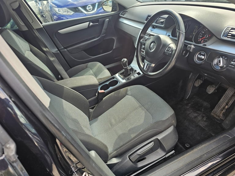 2014 Volkswagen Passat 1.6 TDI BlueMotion 4dr SALOON Diesel Manual