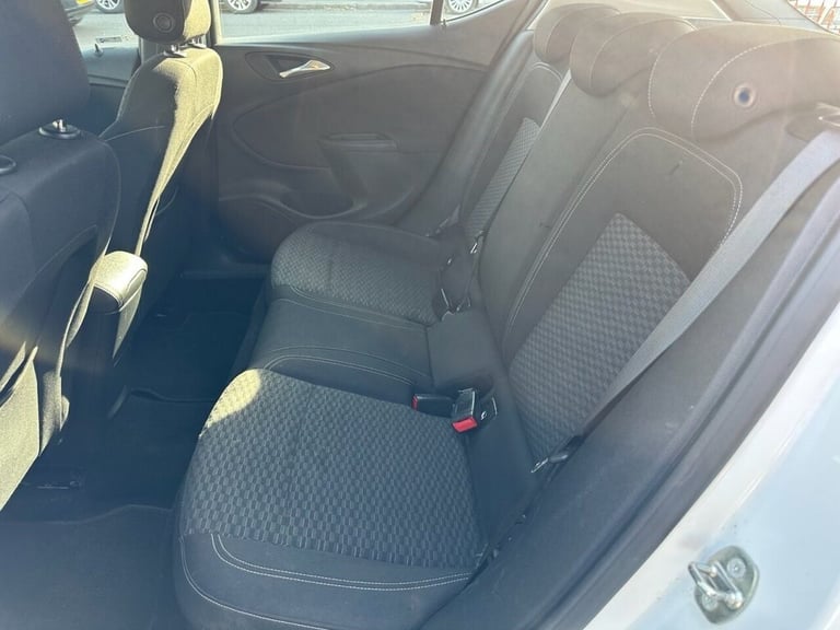2018 Vauxhall Astra 1.0i Turbo ecoTEC SRi Hatchback 5dr Petrol Manual Euro 6 (s/s) (105 ps) Hatch...