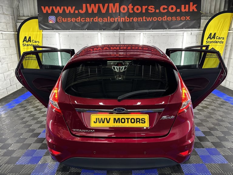 2011 Ford Fiesta 1.6 Titanium Hatchback 5dr Petrol Manual (134 g/km  118 bhp)