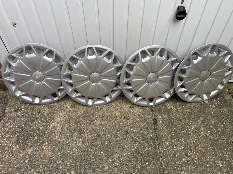 Ford Transit 16 inch wheel trims