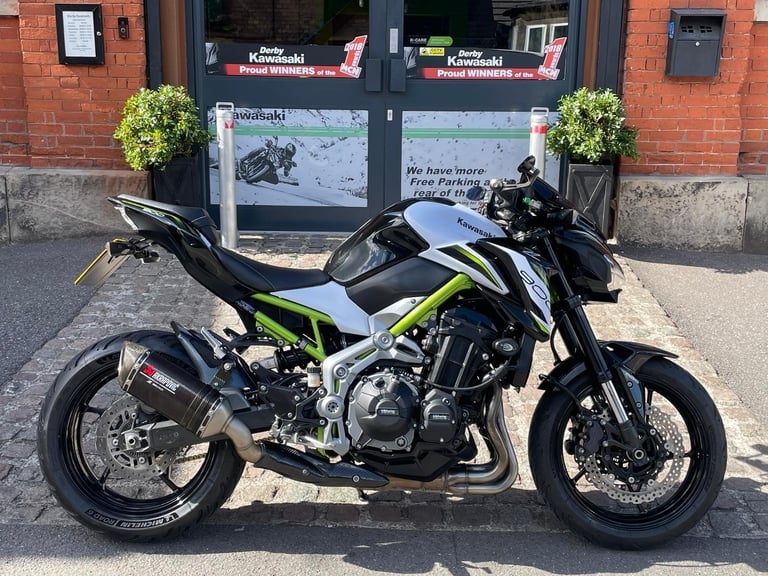 2019 / 69 reg Kawasaki Z900 Performance naked motorcycle in White