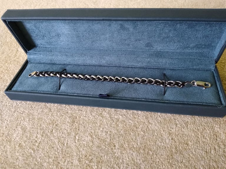 Men's Fred Bennett Bracelet - New, Boxed