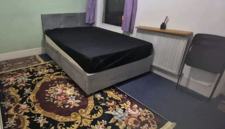 Seperate & Spacious Studio for Rent – RM7 9AJ