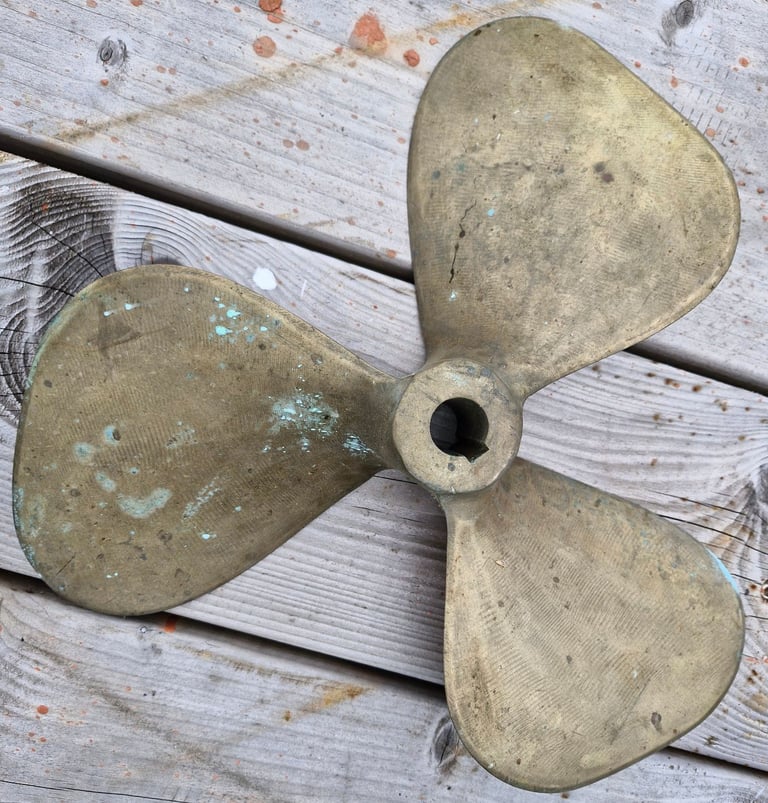 Used 3 Blade Boat Propeller Brass V 16 x 12 C20519