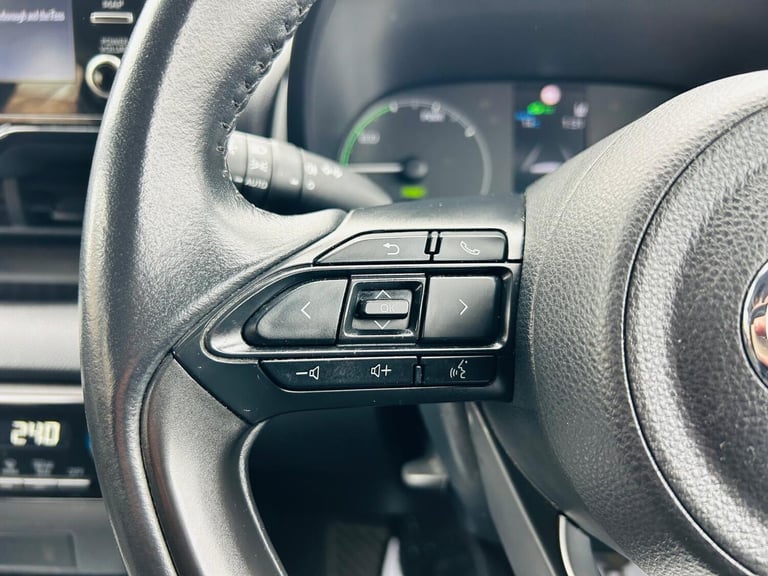 2022 Toyota Yaris 1.5 VVT-h Icon E-CVT Euro 6 (s/s) 5dr HATCHBACK Petrol/Electric Hybrid Automatic