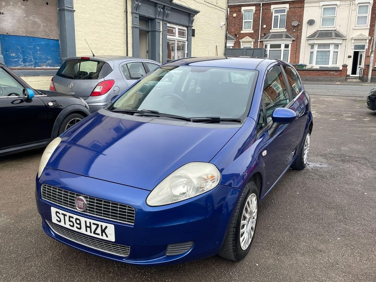 2009 Fiat Grande Punto 1.4 Active Auto Euro 4 3dr HATCHBACK Petrol Automatic
