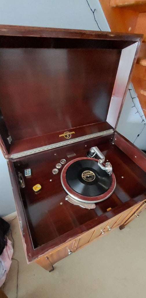 Columbia wind-up Gramaphone 