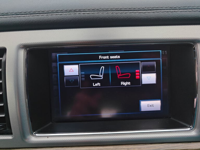 Jaguar Xf Premium Luxury 3.0 V6 * 8 Speed Auto * Fsh... BMW Audi a6 lexus mercedes vw