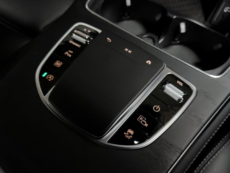 2020 Mercedes-Benz GLC 2.0 GLC300d AMG Line (Premium) Coupe 5dr Diesel G-Tronic+ 4MATIC Euro 6 (s...