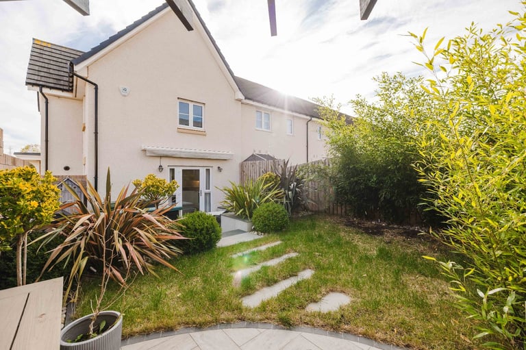 Stunning, 3 bedroom, end-terraced family home in Kaimes, with private garden and parking