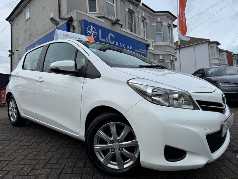 2013 Toyota Yaris 1.33 VVT-i TR 5dr HATCHBACK PETROL Manual