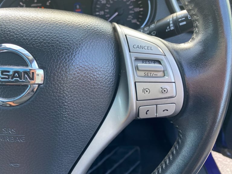 2016 Nissan Qashqai 1.6 dCi N-Connecta SUV 5dr Diesel Manual 4WD Euro 6 (s/s) (130 ps) HATCHBACK ...