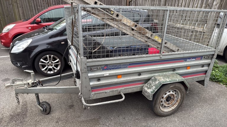 Tilt trailer