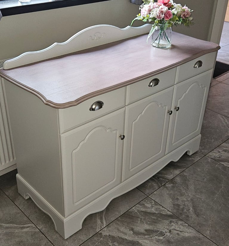 Sideboard 