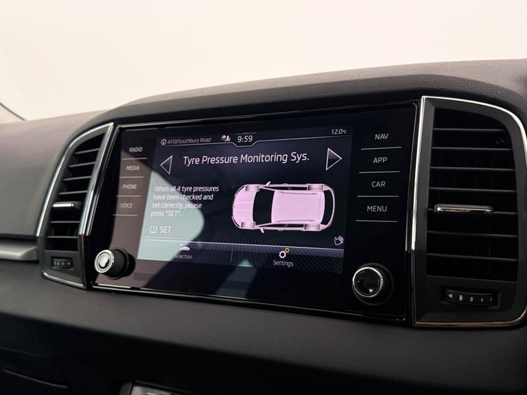 2021 Skoda Karoq 1.0 TSI SE Technology Euro 6 (s/s) 5dr ESTATE Petrol Manual
